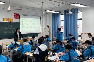 滕哈赫：丢了两球后我们主宰了比赛，我们理应赢下这场